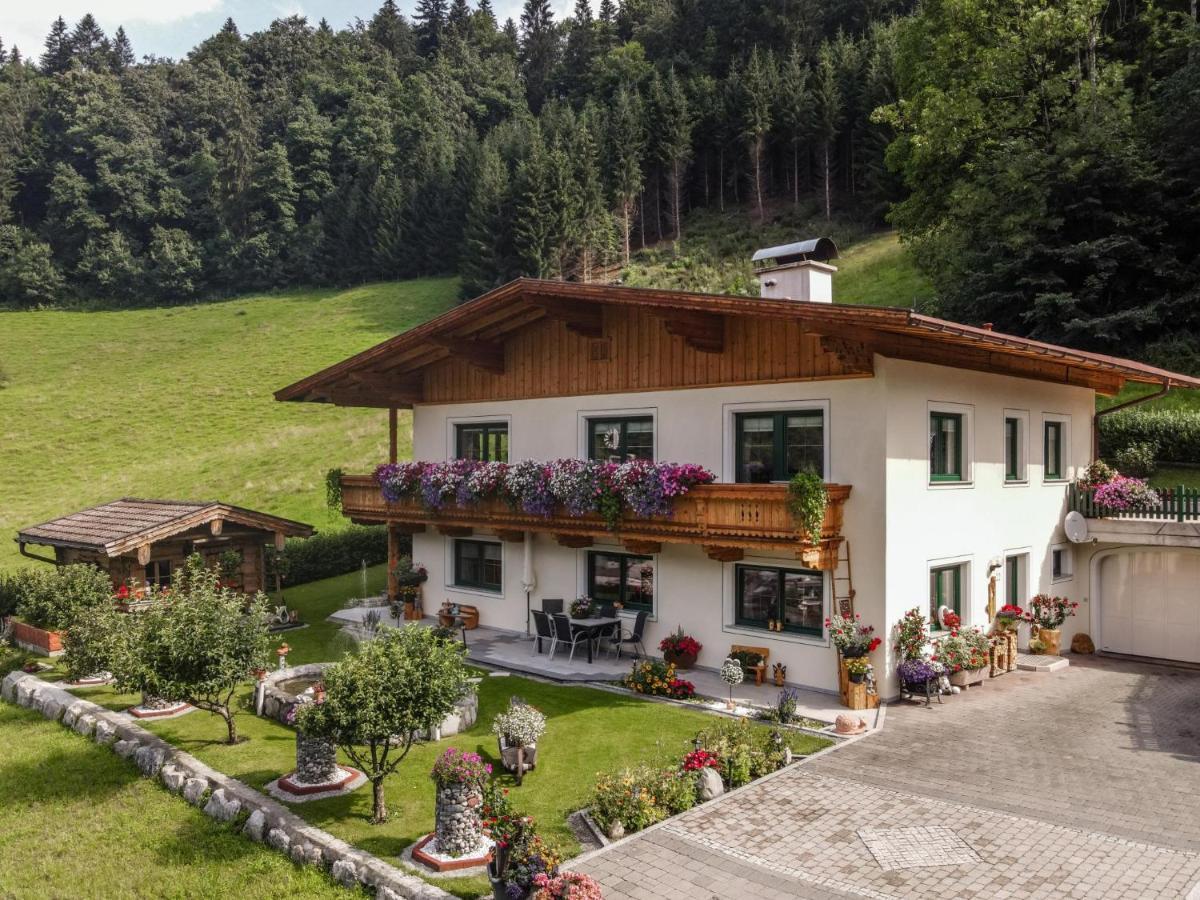 Haus Am Waldrand Apartment Hopfgarten im Brixental Exterior photo