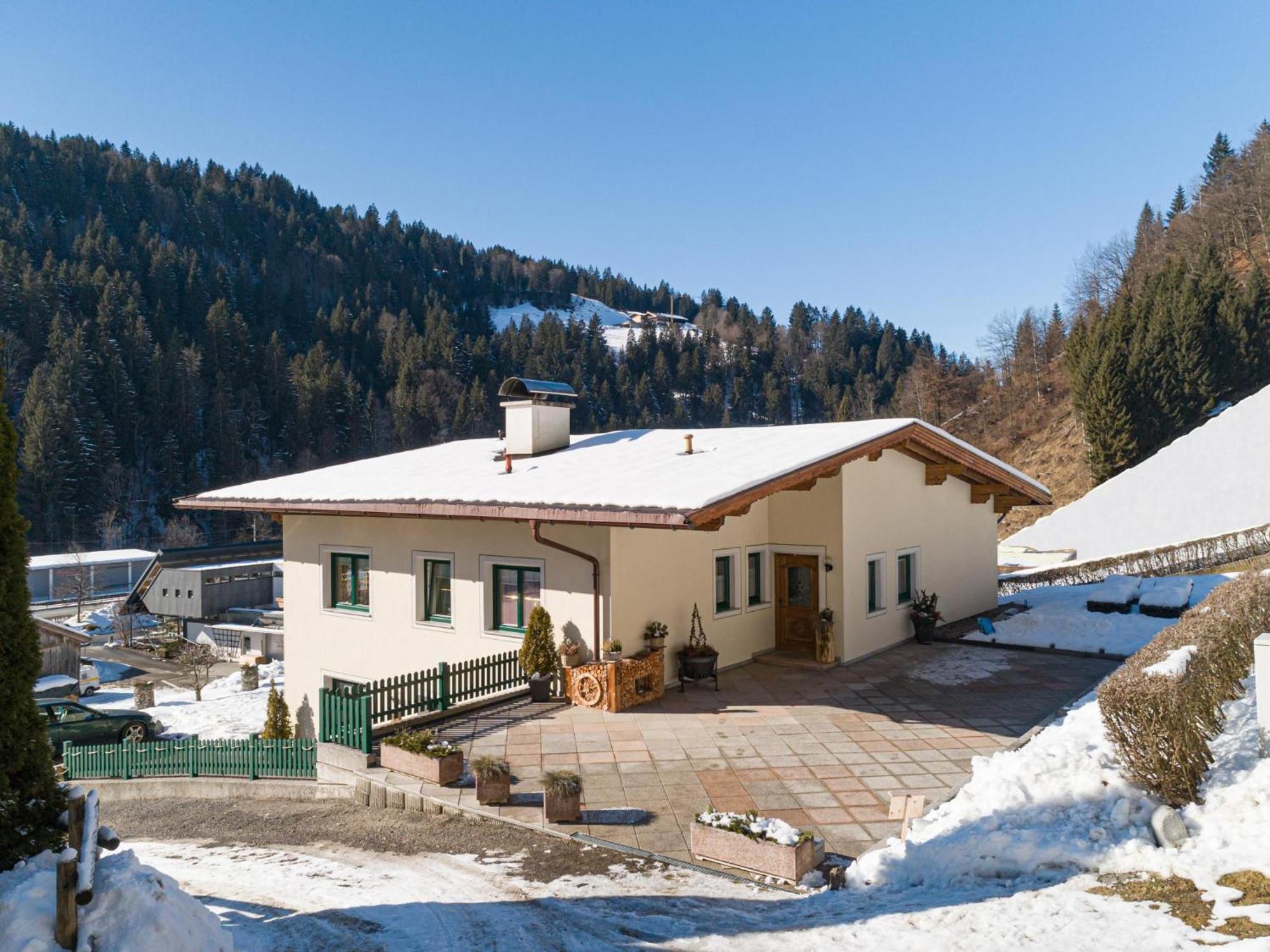 Haus Am Waldrand Apartment Hopfgarten im Brixental Exterior photo